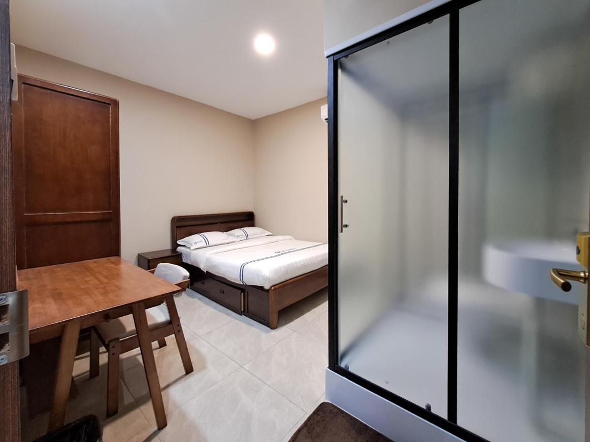 Global Residency Hotel Kota Kinabalu Exterior photo